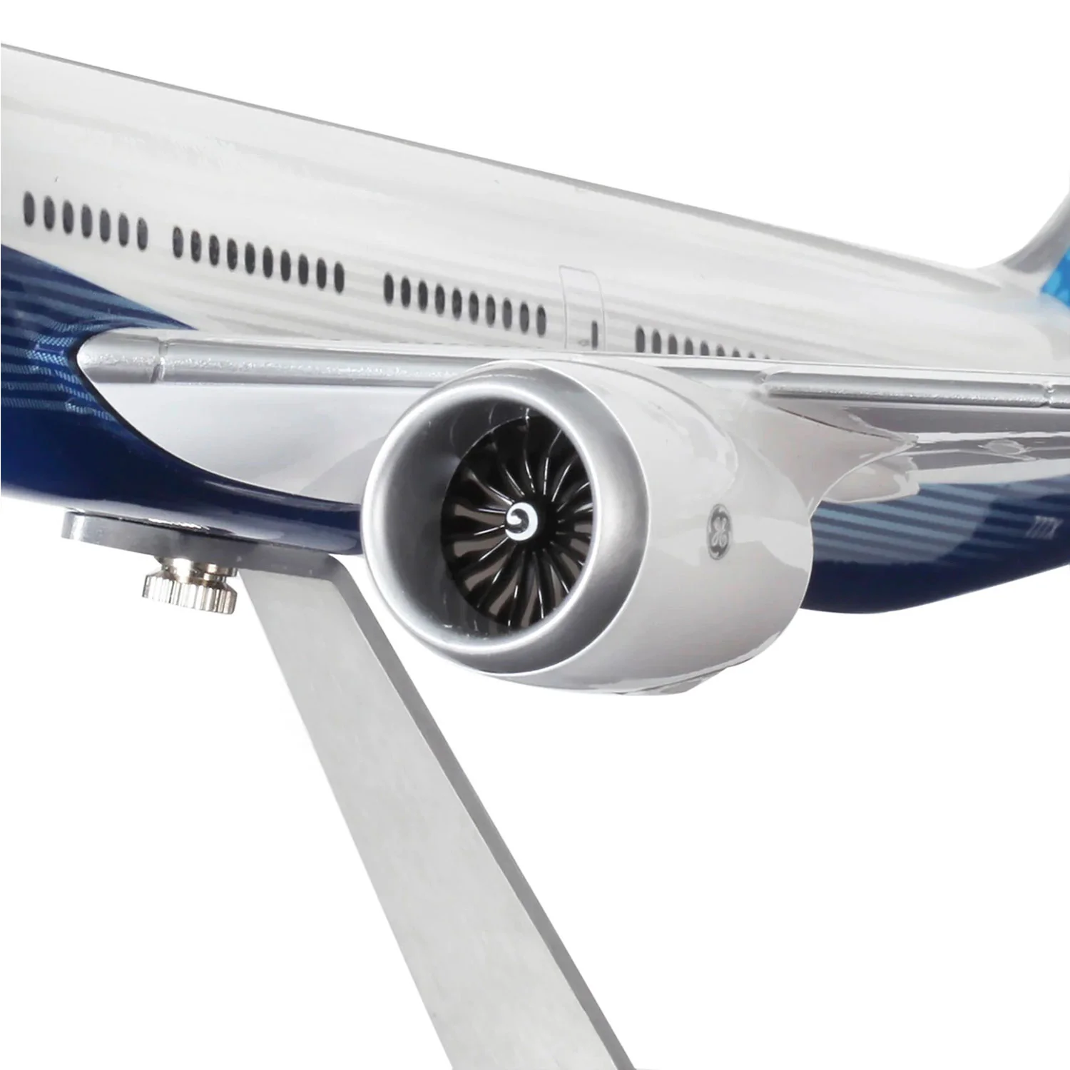 Boeing 777-9 1/144 Scale Resin Model – Aircraft Replica - Image 2