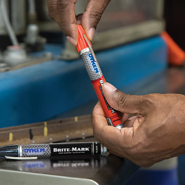 Dykem - BRITE-MARK® 40 Threaded Cap Valve Action Permanent Paint Markers - Image 3