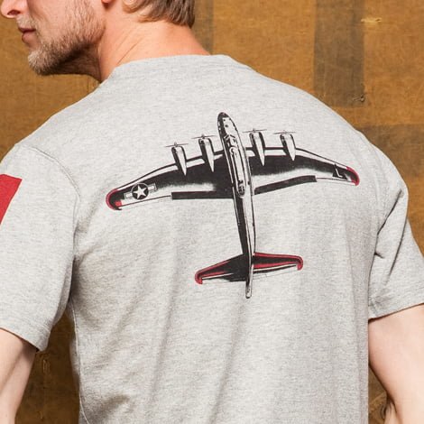 Red Canoe - B17 T-Shirt - Image 3