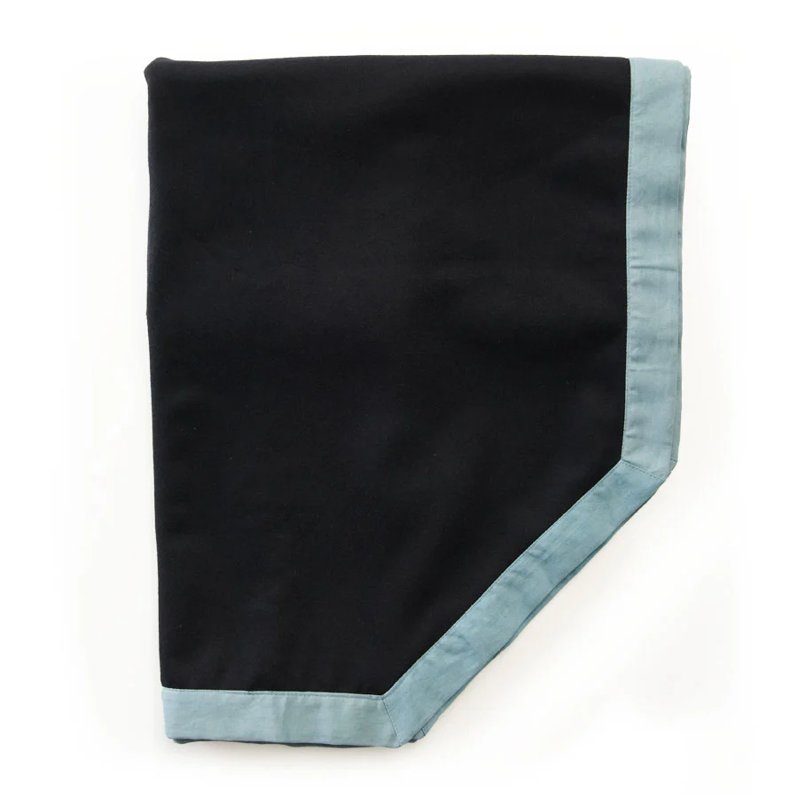 Red Canoe - RCAF Blanket - Navy w/Blue Trim - Image 2