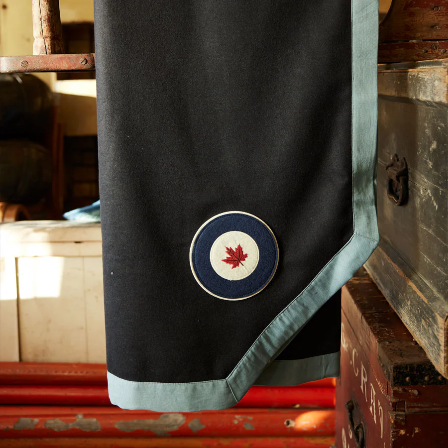 Red Canoe - RCAF Blanket - Navy w/Blue Trim - Image 4