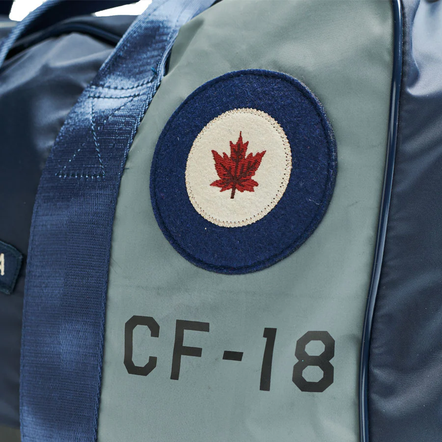 Red Canoe - RCAF Small Kit Bag - Navy - Image 5